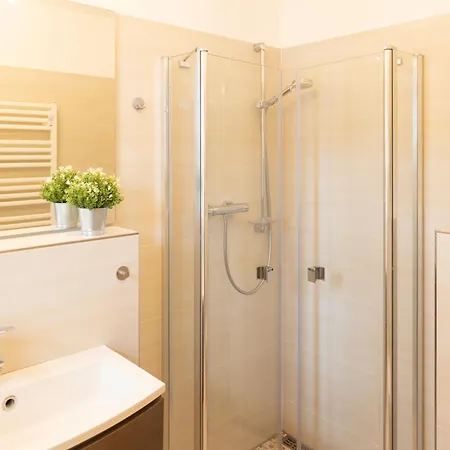 Vakantiehuis Heide-2 By Interhome Karlshagen